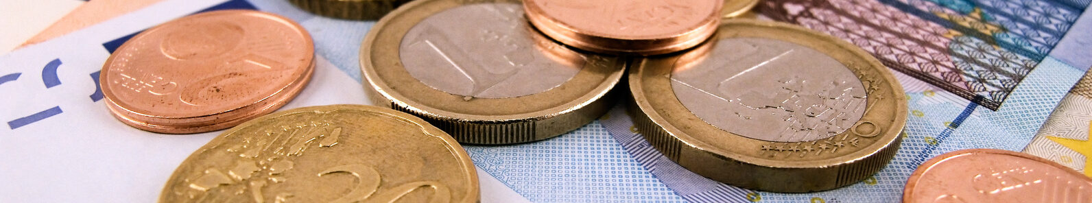 Euro Währung - Münzen und Scheine